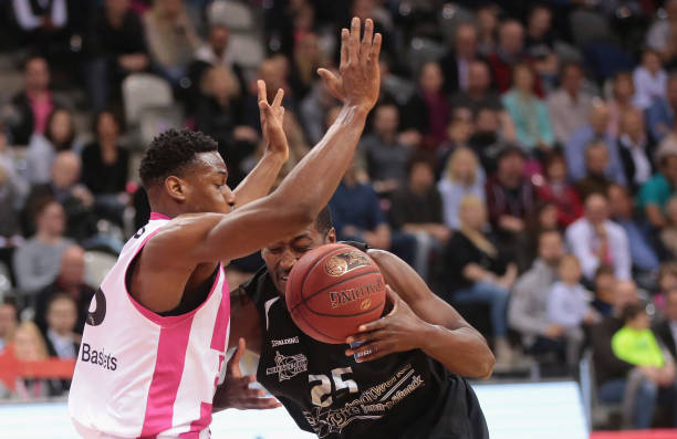 个中锋组还 个中锋组还