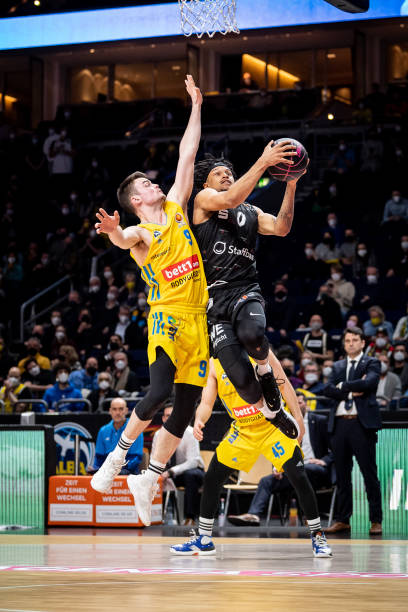 战功赫赫的 战功赫赫的