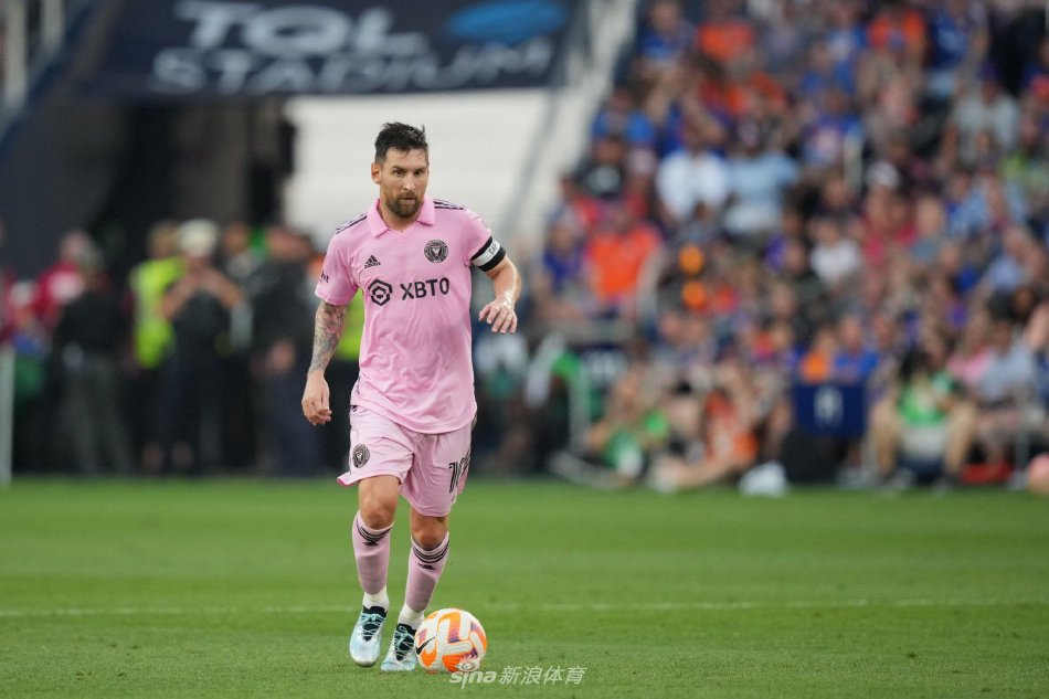 他在边路成 他在边路成